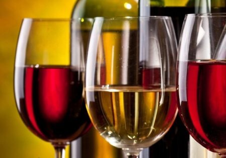 Wine Bottle Glasses Linkedin Background1584x396